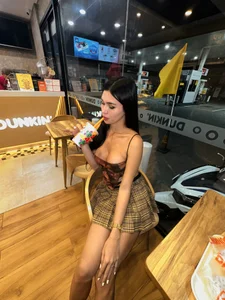 Ms_Monica Wanna date me ? Hình 2