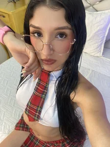 MELODYY_SWEET a naughty schoolgirl 😈 Pic 7