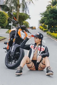 KIMMY_MONTIELL Public Gambar 8