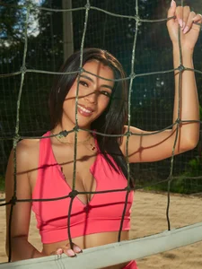 Julie_Bennet Voley 🏐 Hình 2