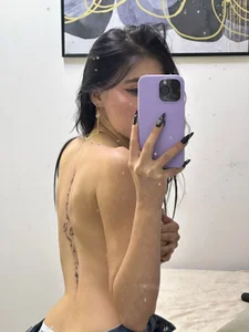 Anya_Belth Anya in the mirror! SEXY!!! 🖤🔥🔥 Pic 3