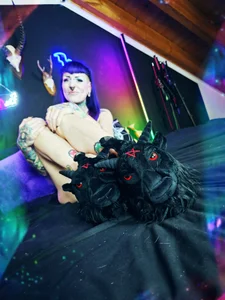 Purple_Coffin666のPlüschhausschuhe ❤️の 2枚の写真