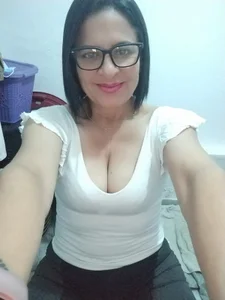 Agatha_Pleasure Your favorite milf 😘 Foto 2