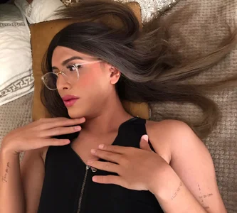 Emmy-Sofia Public Pic 2