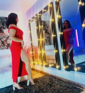 passion red de Ivy_Brown_  4 Imagens