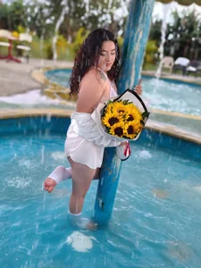 eva_rosse69 Caught by nature ☀️🍃🌷 Pic