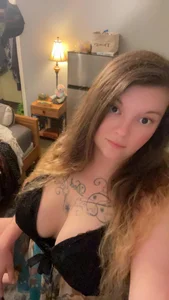 Sluttynoel: Public ( 6 фото)