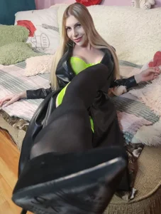 yourkriss_new1 gorgeous Pic 6