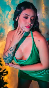 CameronCollins_ Marry Christmas Εικόνα 3