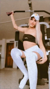 Sara-Smith-のTennis player 🏸🤍の 2枚の写真