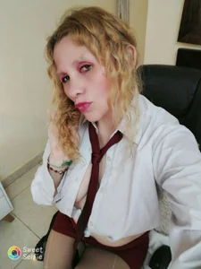 Evangelyne_rose your favorite secretary  4. fénykép
