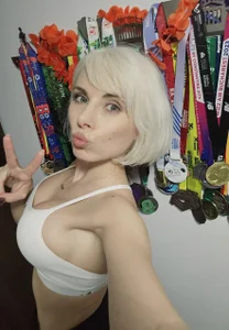 J3nniferS I travel to run marathons صورة واحدة|J3nniferS I travel to run marathons صورتان|J3nniferS I travel to run marathons  2 صور|J3nniferS I travel to run marathons  2 صورة