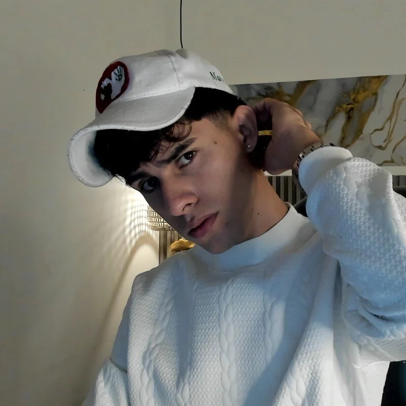 Трендове зображення  7332 Dyla_n18