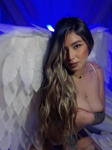 MaddisonCollins Like an Angel 💌 Gambar 3
