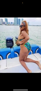 LuckyAriela Public  4টি ছবি