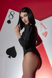 CarolineEvans_x Caroline Evans Pic 2