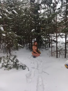 Miss_Elsa_ Winter photo shoot in the forest🎄#winter#forest#snow Hình 4