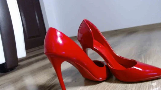 Risky_woman SO HOT Pic 2