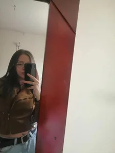 Clara_Belle Public Εικόνα