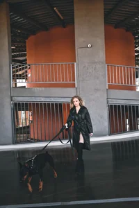blonde in black de _NigoNika  4 photos