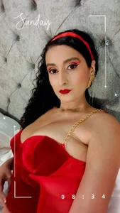 Holyjacky_: Lady in Red ( 4 фото)