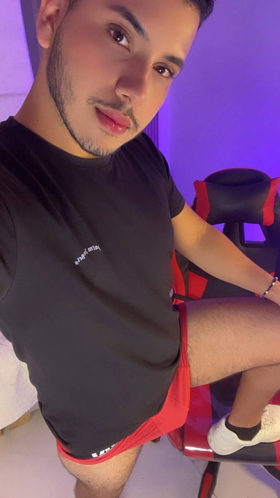 Axel_grey_ 님의 트렌드 중인 사진  1278개