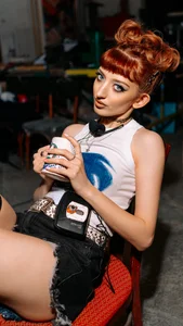 MistyMarlo: Broken? I'll fix it. You're next🕹️ ( фото)