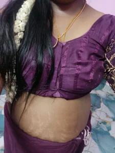 tamil-jenikutty's photo
