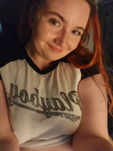 Want a peek? de abbi-willow Foto 4