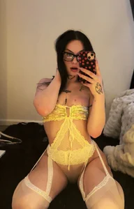 lilah_rose mwah Pic 2
