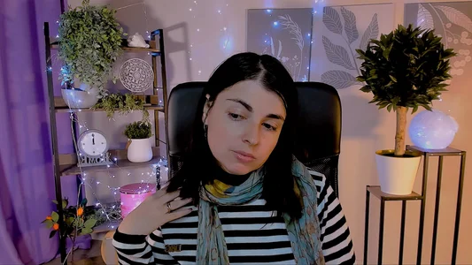 Practicing any art, no matter good or bad, is a way to make your soul grow." de MartaEdams Foto 3