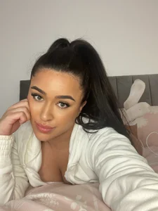 MissOliviaRose: Casual ones 🖤 ( 8 фото)