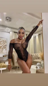 Amber_Parker Hot 🔥  2 снимка