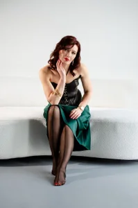 This luxurious woman is for you de Bonnie_Naughtyy  Imagens