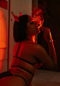 AntonellaBernadiのyour little devilの 3枚の写真