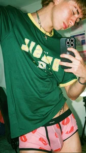 kaelwolf_tayYou kiss me Bild