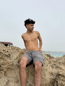 OnlyTyroone Come Closer👀 Foto 3