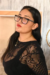 Zara_Monroe_ Public Poză 2