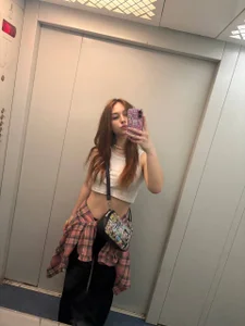 AmandaVyhnal Public Pic 2