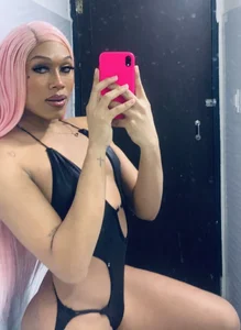 _ChanellR_ kullanıcısının for my daddy sexy photos albümü -  2 fotoğraf