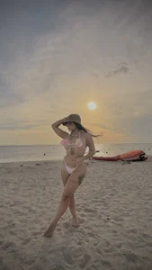 Valery_dupontt Beach Immagine  2