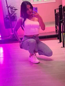 Sophia_wilsonn_ Good morning guys, ready for a day full of fun and madness. Immagine 