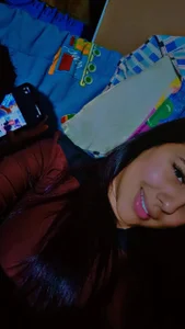 samira-grey Public Pic 5