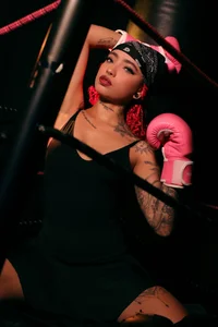 salem_rose ready to fight ? Pic 4