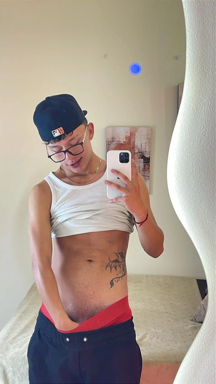 Трендове зображення  4524 NicoKnight