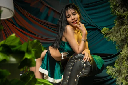 I'm not your luck... I'm your favorite temptation 😈🍀 od TanyaBello  4 snímek