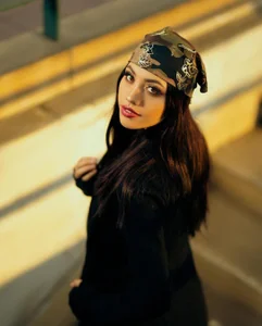 CheryelFox Feeling chic! Pic 3