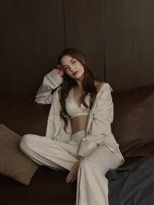 A cozy moment🐈 od RayWillliams  6 snímek