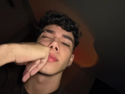 👀 de valentinoblush  photos