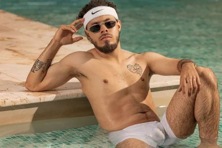 CoreyHurt My first Photo shoot! Pic 3